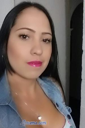 167047 - Yecenia Age: 43 - Colombia