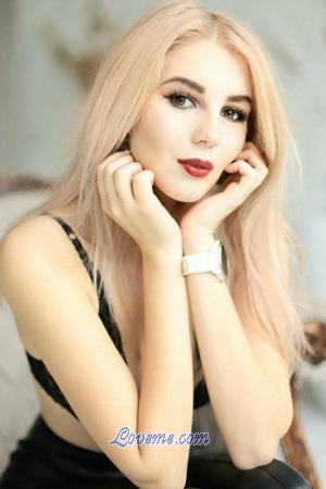 191121 - Aliona Age: 25 - Ukraine