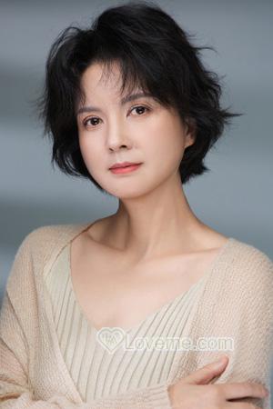 221490 - Elina Age: 45 - China