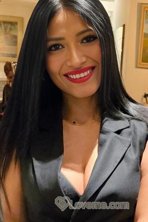 227051 - Astrid Age: 32 - Italy