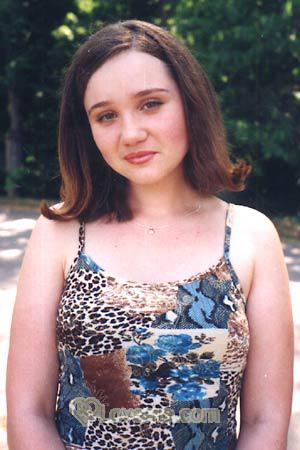 59388 - Elena Age: 27 - Ukraine
