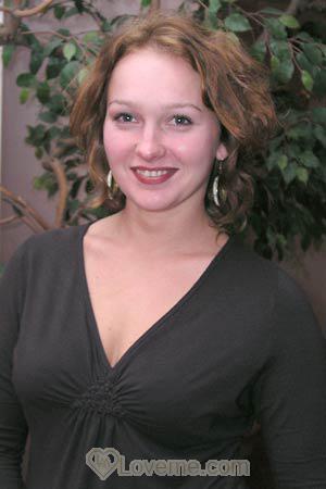 68824 - Elena Age: 27 - Ukraine