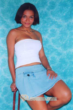 71125 - Karen Age: 24 - Colombia