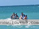 cartagena-women-boat-1104-43