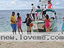 cartagena-women-boat-1104-46